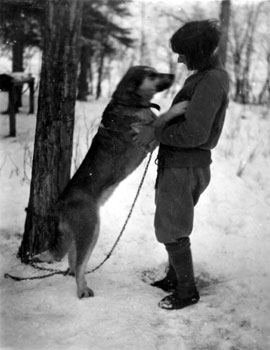 “making friends.” Although Mary was familiar with dog teams from her time in Fort Yukon, it was in Dawson that she first learned to “mush” herself, and she quickly became attached to the dogs.