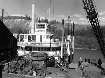 “The Klondike pulls up to the dock in Whitehorse ready for loading.”